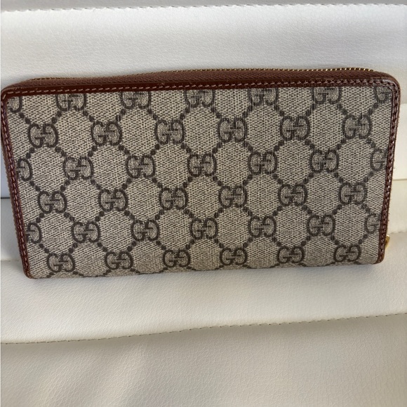 Gucci Brown and Gold Wallet - Picture 2 of 11